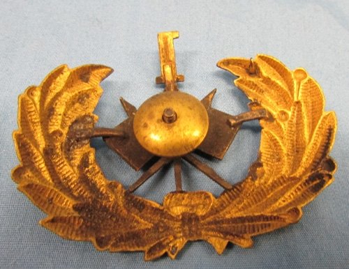  US 1907, Army Signal Corps NCO Hat Insignia, 1st Signal Company — image 3