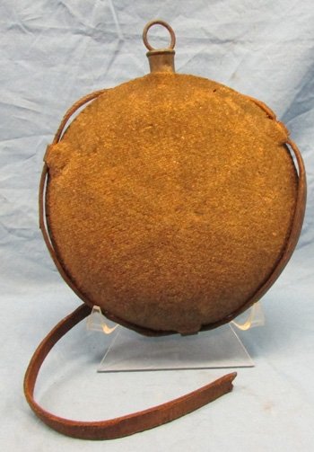  US Civil War, Embossed Star Decorated Body, Brown Wool Cover & Leather Shoulder Strap — image 2