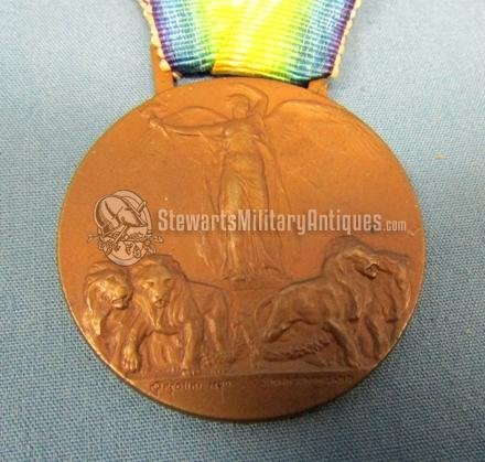  Italian WWI Victory Medal & Ribbon — image 4
