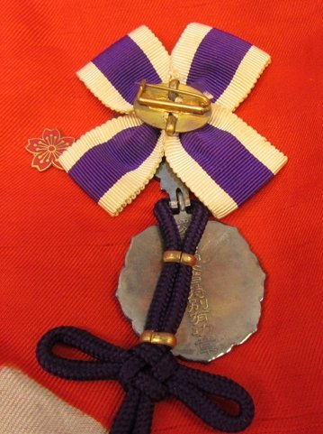  Japanese WWII Patriotic Woman's Association, Distinguished Service Badge, Cased — image 7