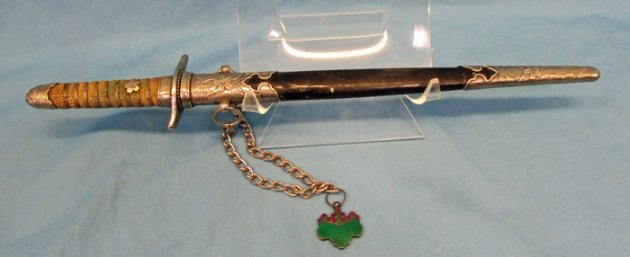  Japanese Naval Dagger with 7th Class Rising Sun Medal — image 2