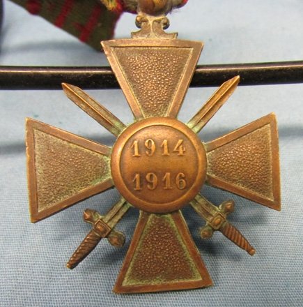  French WWI Medal for Bravery Croix de Guerre 1914-1916 — image 4