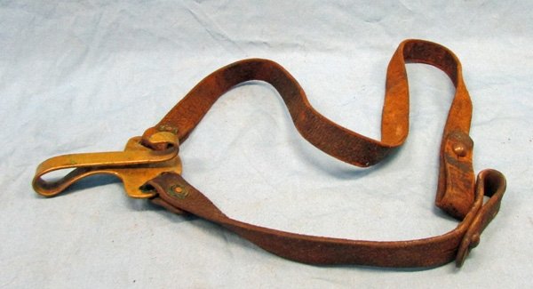  US Indian War Era, Cavalry Sword Hanger — image 3