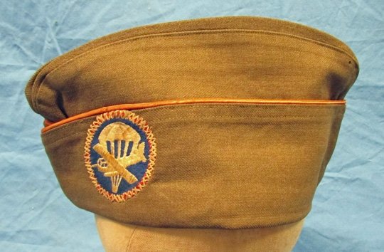  US WWII Para Glider Enlisted Overseas Hat, Signal Corps Piping — image 3