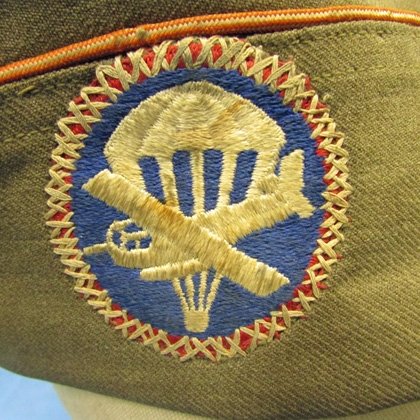  US WWII Para Glider Enlisted Overseas Hat, Signal Corps Piping — image 4