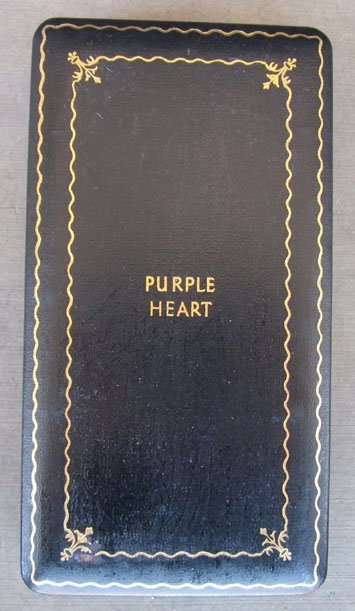 US WWII Purple Heart, Slot Brooch, Cased, Complete — image 3