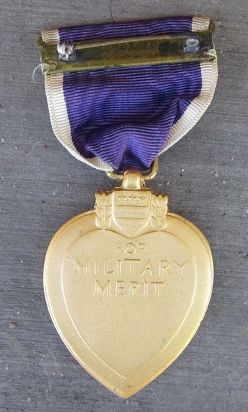US WWII Purple Heart, Slot Brooch, Cased, Complete — image 5
