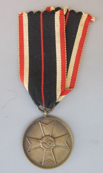 German WWI War Merit Medal & Ribbon, Early — image 2