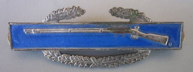 US Post WWII Combat Infantry Badge, Theater Made — image 2