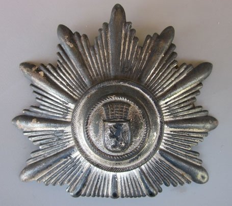 German Pre WWII Berlin Police Shako Plate — image 3