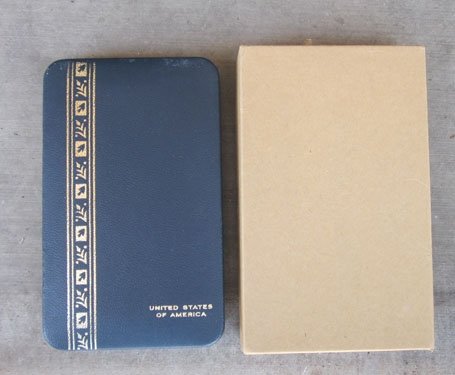 US Vietnam War Era USAF Distinguished Service Medal, Cased, Complete — image 6