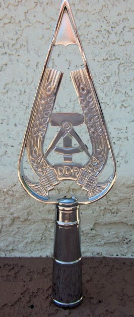 German Cold War Era NVA DDR Pole Top, Quality Construction — image 2