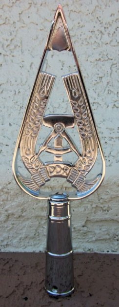 German Cold War Era NVA DDR Pole Top, Quality Construction — image 3
