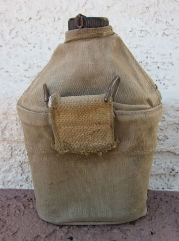 US WWII USMC Canteen Cover & Enamel Canteen — image 5