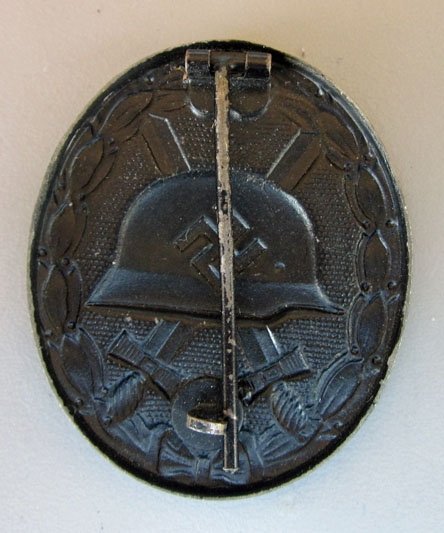 German WWII Black Wound Badge, Stamped Steel — image 3