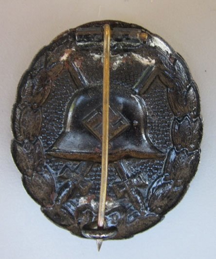 German WWII, Early Pattern Black Wound Badge, Stamped Steel — image 3