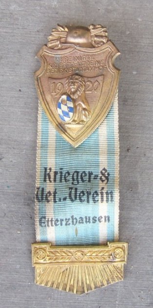 German Post WWI Bavarian Veterans Badge, Etterzhausen — image 2