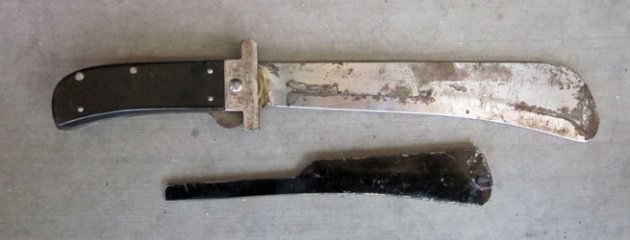 US WWII Camillus Folding Survival Machete — image 3