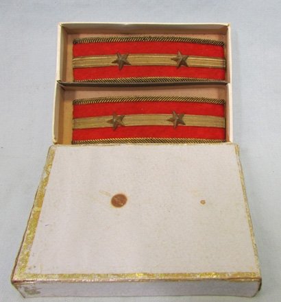  Japanese WWII Sergeant Shoulder Rank in Original Box — image 2