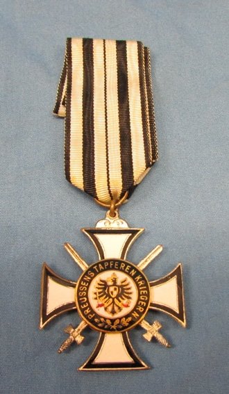  German Post WWI Enameled Veterans Medal, Prussian War Veterans 1914-1918 — image 2