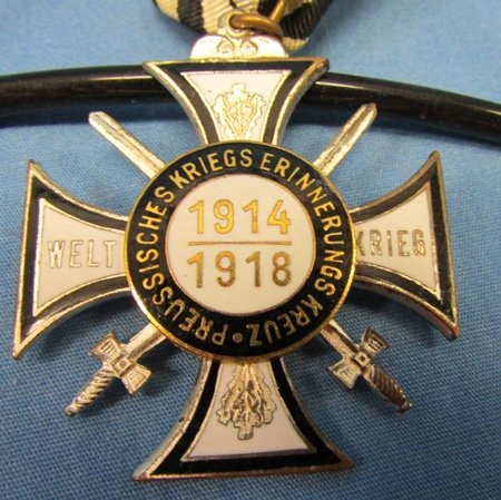  German Post WWI Enameled Veterans Medal, Prussian War Veterans 1914-1918 — image 4