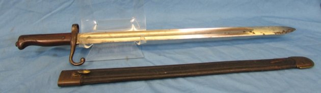  Italian M1871 Bayonet. Full Length Blade, Long Locking Bar Grip — image 5