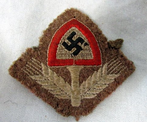  German WWII RAD Enlisted Wool Hat Insignia — image 2