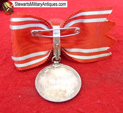  Japanese Red Cross Womans Membership Medal, Silver, Cased — image 2