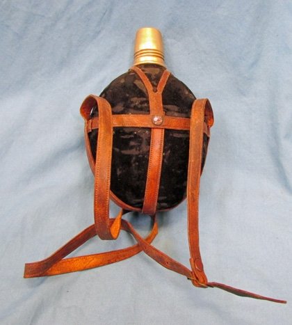  Japanese WWII Child'd Canteen, Compass In Cap — image 2