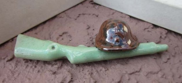 Japanese WWII Homefront Chopstick Rest, Helmet & Rifle — image 2