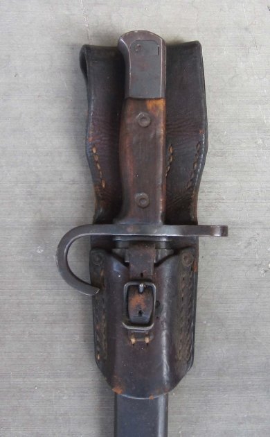 Japanese WWII Type 30 Bayonet, Scabbard & Frog, Kokura Hourglass — image 2