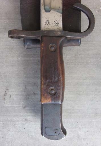 Japanese WWII Type 30 Bayonet, Scabbard & Frog, Kokura Hourglass — image 4