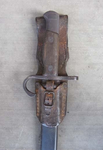 Japanese WWII Type 30 Bayonet & Frog, Kokura Arsenal — image 2
