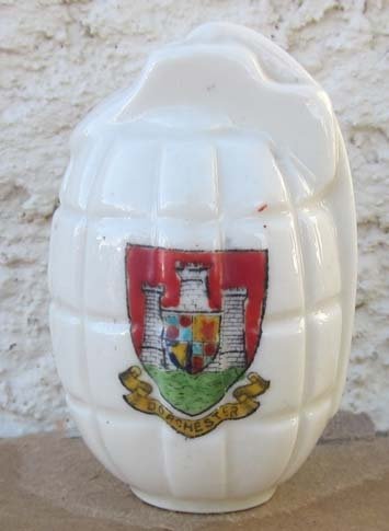 British WWI Era, Patriotic Homefront Crestware Collection, 18 Pieces — image 6