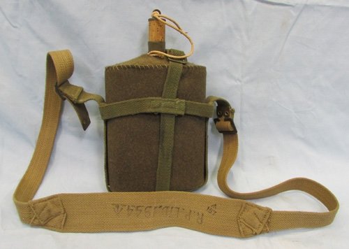  British WWII P37 Pattern Canteen 1944 Dated Strap — image 2