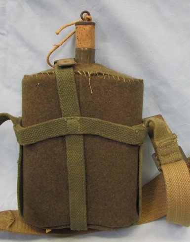  British WWII P37 Pattern Canteen 1944 Dated Strap — image 4