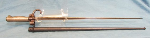  French WWI 1886 Lebel Rifle Bayonet, Hooked Guard — image 4