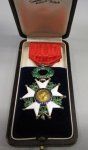 French WWI-WWII Legion d' Honneur, Chevalier, Cased