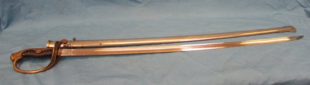  Japanese WWII Army Officers Dress Sword, Company Grade — image 4