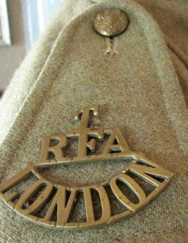  British WWI Royal Artillery Uniform Set, Hat, Bandoleer, Tunic & Boots — image 10