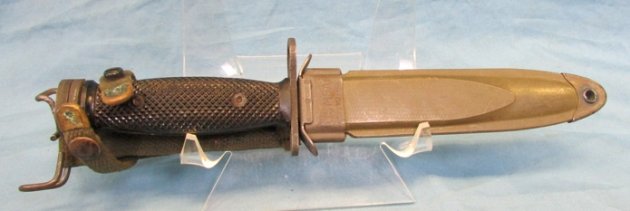  US Cold War M4 Carbine Bayonet & Scabbard, Case Mfg — image 2