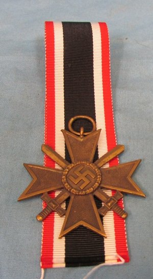  German WWII War Service Cross 2nd Class with Swords — image 2