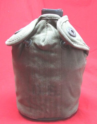 US WWII Army Canteen, Cup and Cover Set, OD, 1944, 1945 — image 2