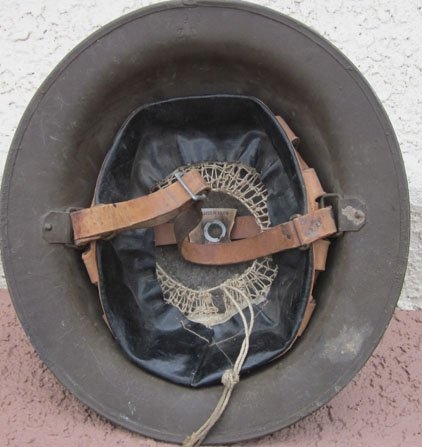 US WWI M1917 Steel Helmet, Complete, 33rd Infantry Division — image 3