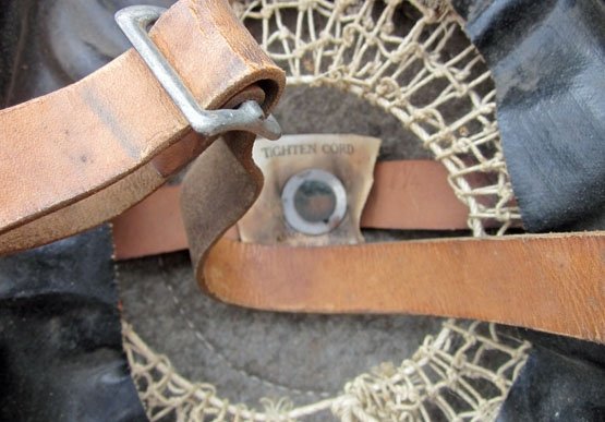 US WWI M1917 Steel Helmet, Complete, 33rd Infantry Division — image 4