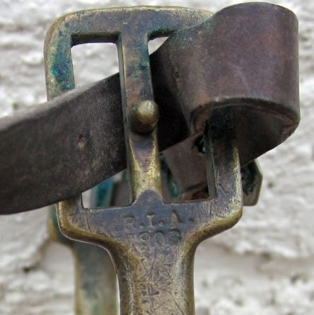 US Indian War Era Mounted Spurs, Mismatched Pair — image 5