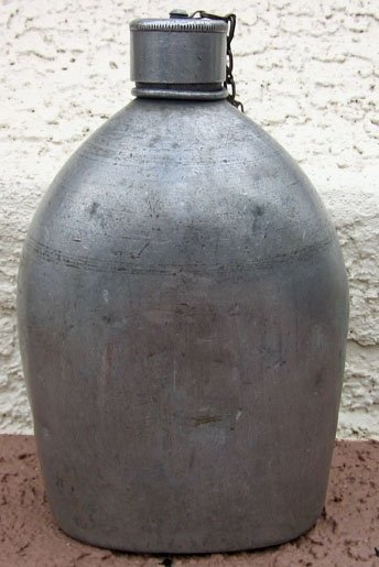 US Pre WWI Early Model Canteen, Seamless Body, Machined Cap — image 2