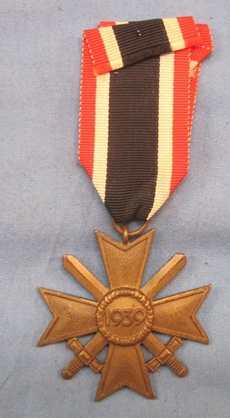German WWII War Service Cross 2nd Class, With Swords — image 3