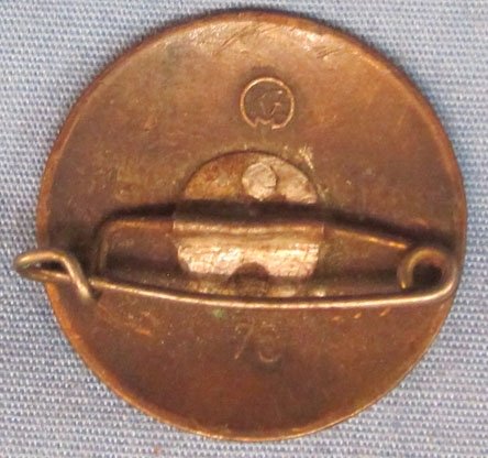 German WWII NSDAP Party Badge, RZM 75 — image 3