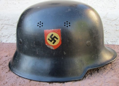 German WWII Police Steel Helmet & Liner — image 3